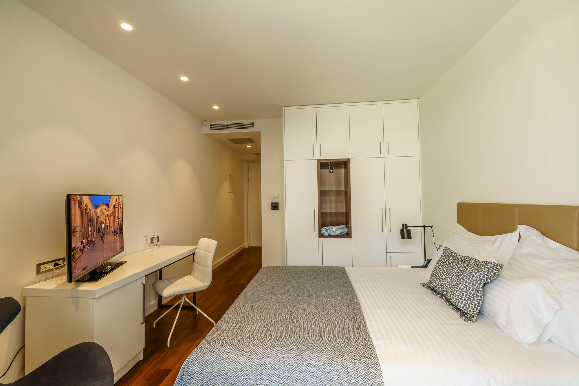 Rooms Oasis Life Split Kültér fotó