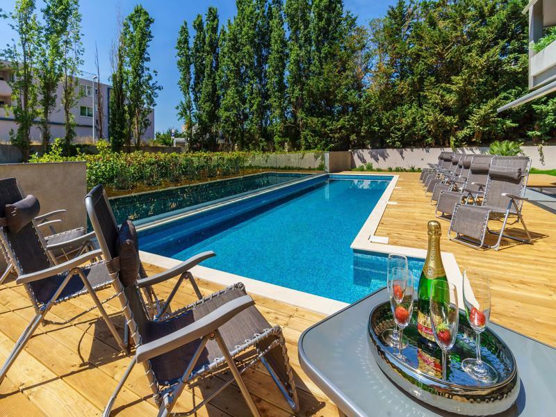 Rooms Oasis Life Split Kültér fotó
