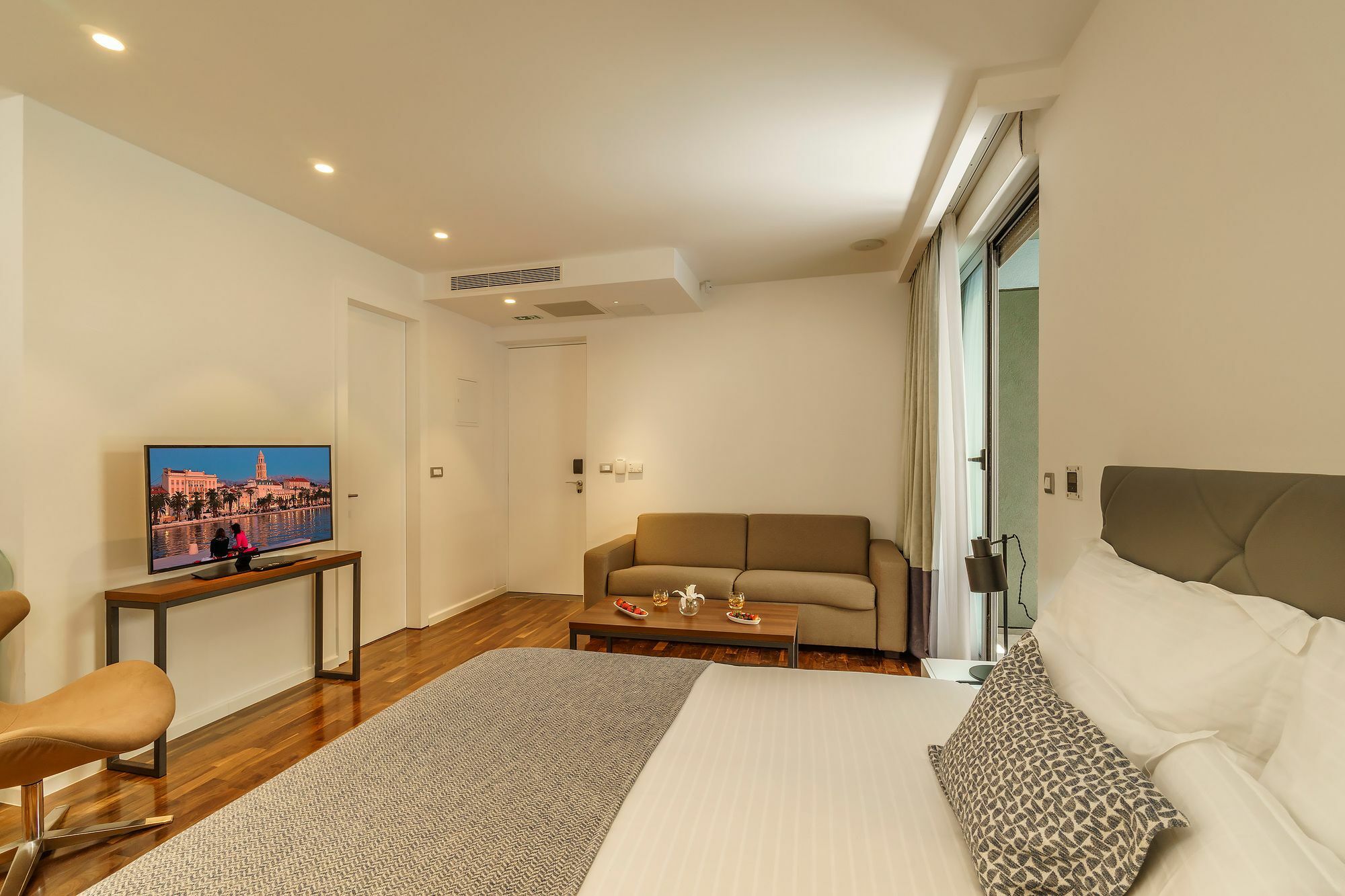 Rooms Oasis Life Split Kültér fotó